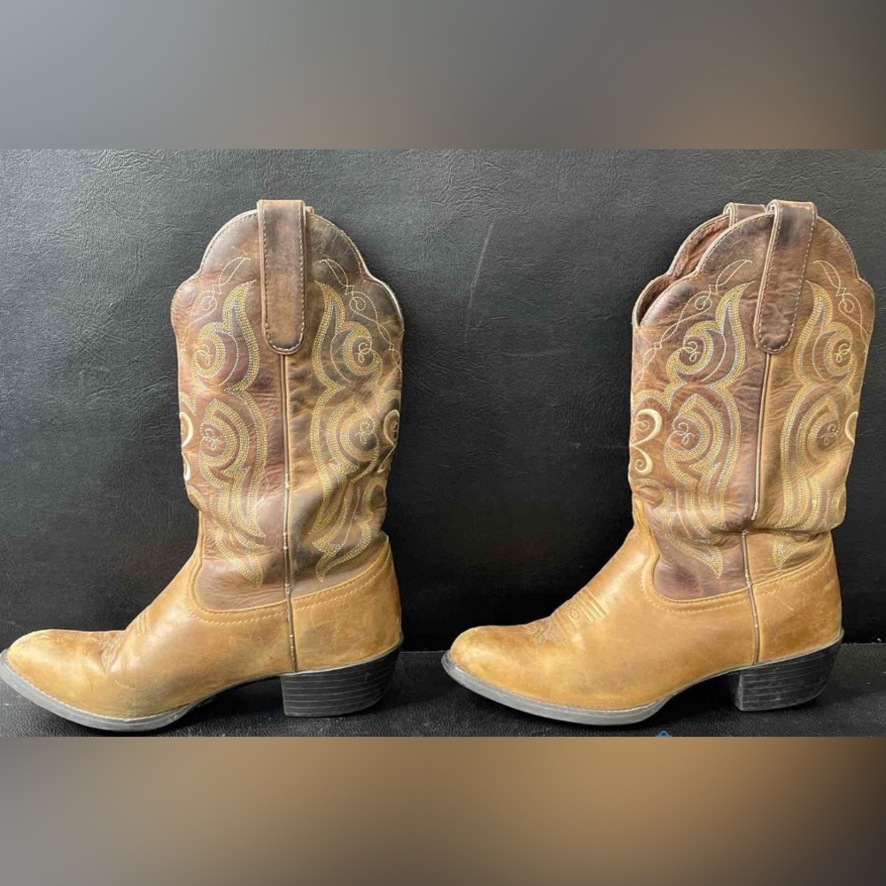 Tony Lama Ladies Leather Tan and Brown Cowboy Boots, Size 7